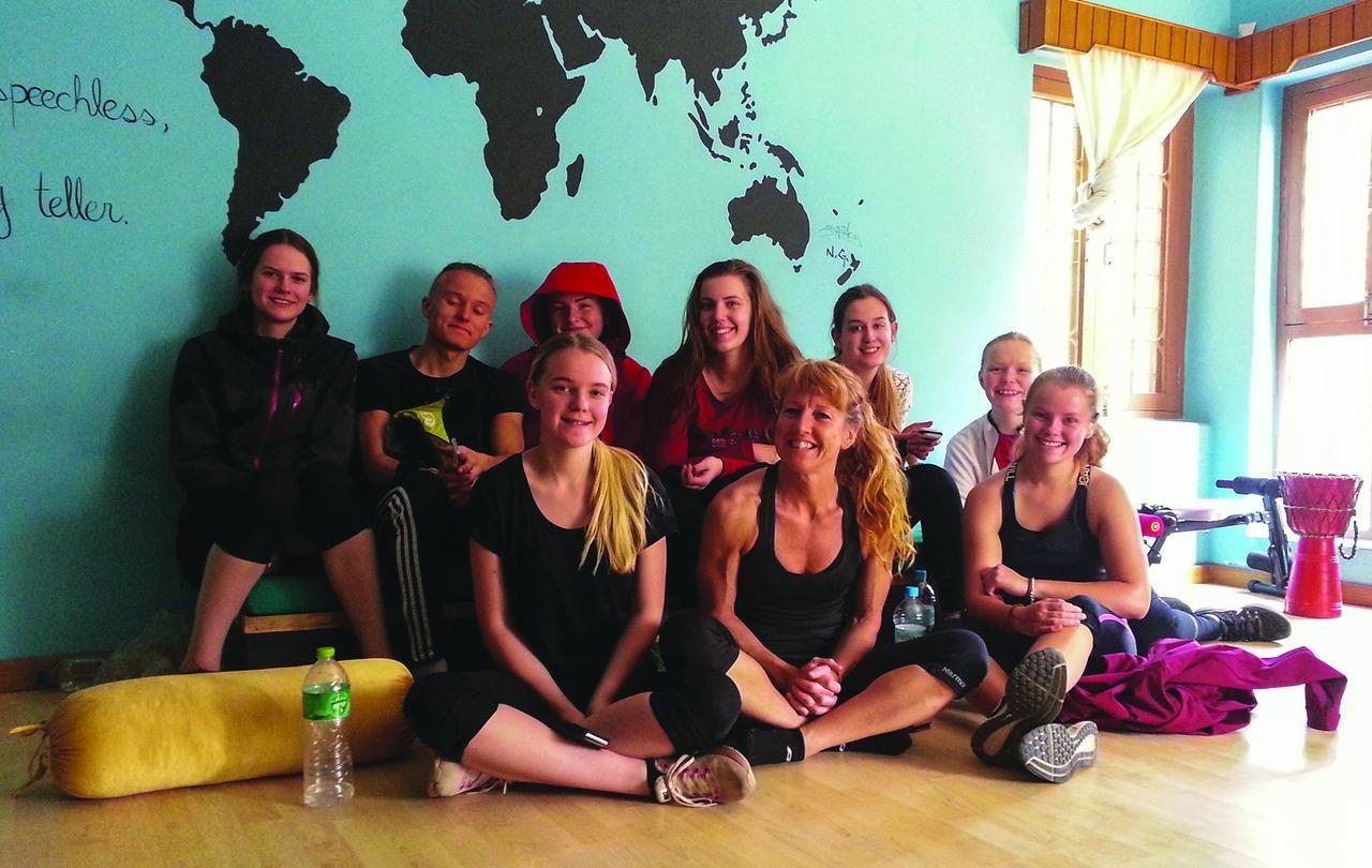 Nepalaya Eco Hostel Pokhara Eksteriør billede