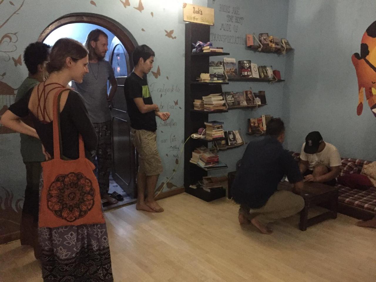 Nepalaya Eco Hostel Pokhara Eksteriør billede